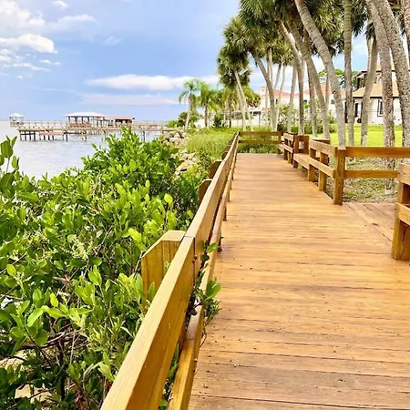A Cozy Space Coast Retreat Titusville Exterior photo