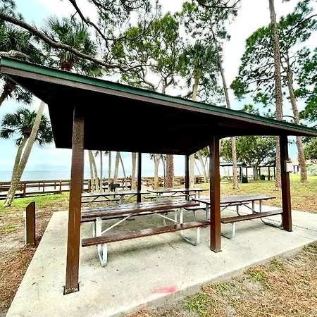 A Cozy Space Coast Retreat Titusville Exterior photo