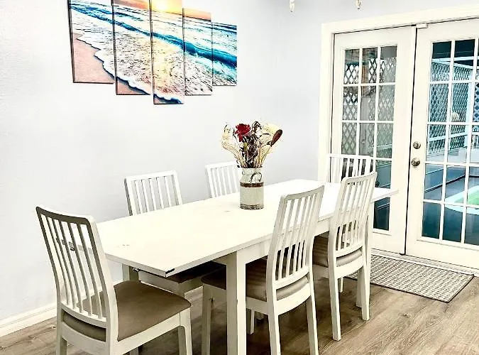 A Cozy Space Coast Retreat
