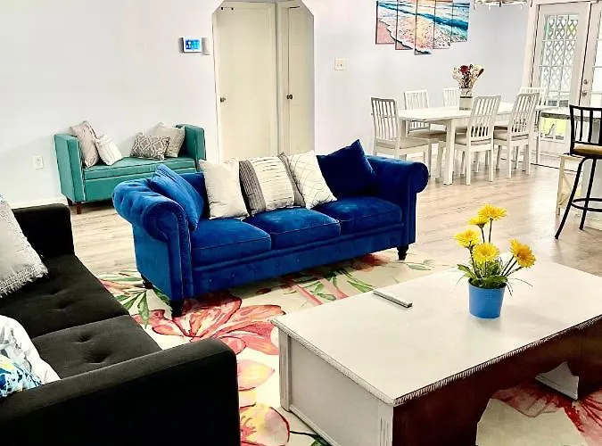 A Cozy Space Coast Retreat