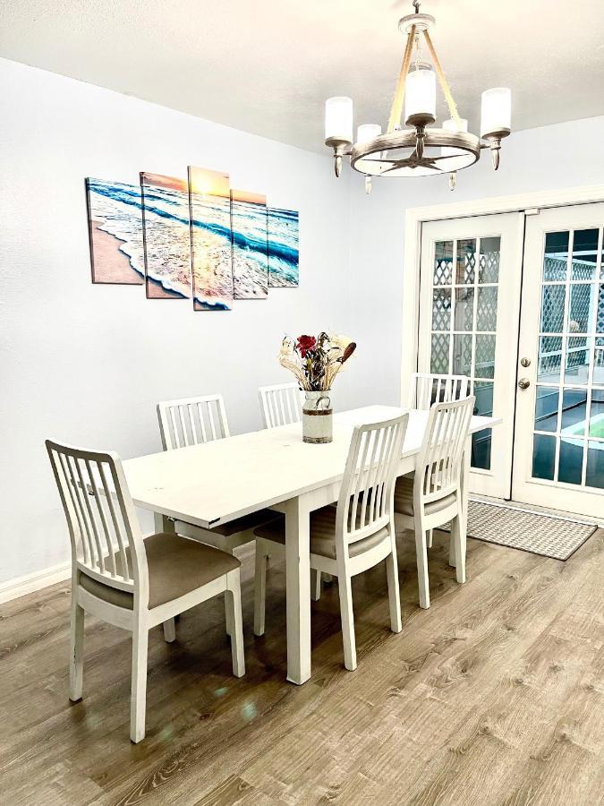 A Cozy Space Coast Retreat Holiday home Titusville